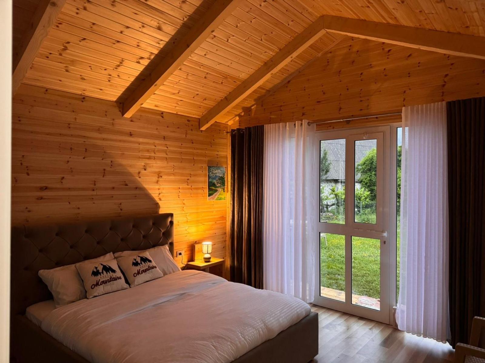 Thethi Mountain Villas Екстериор снимка