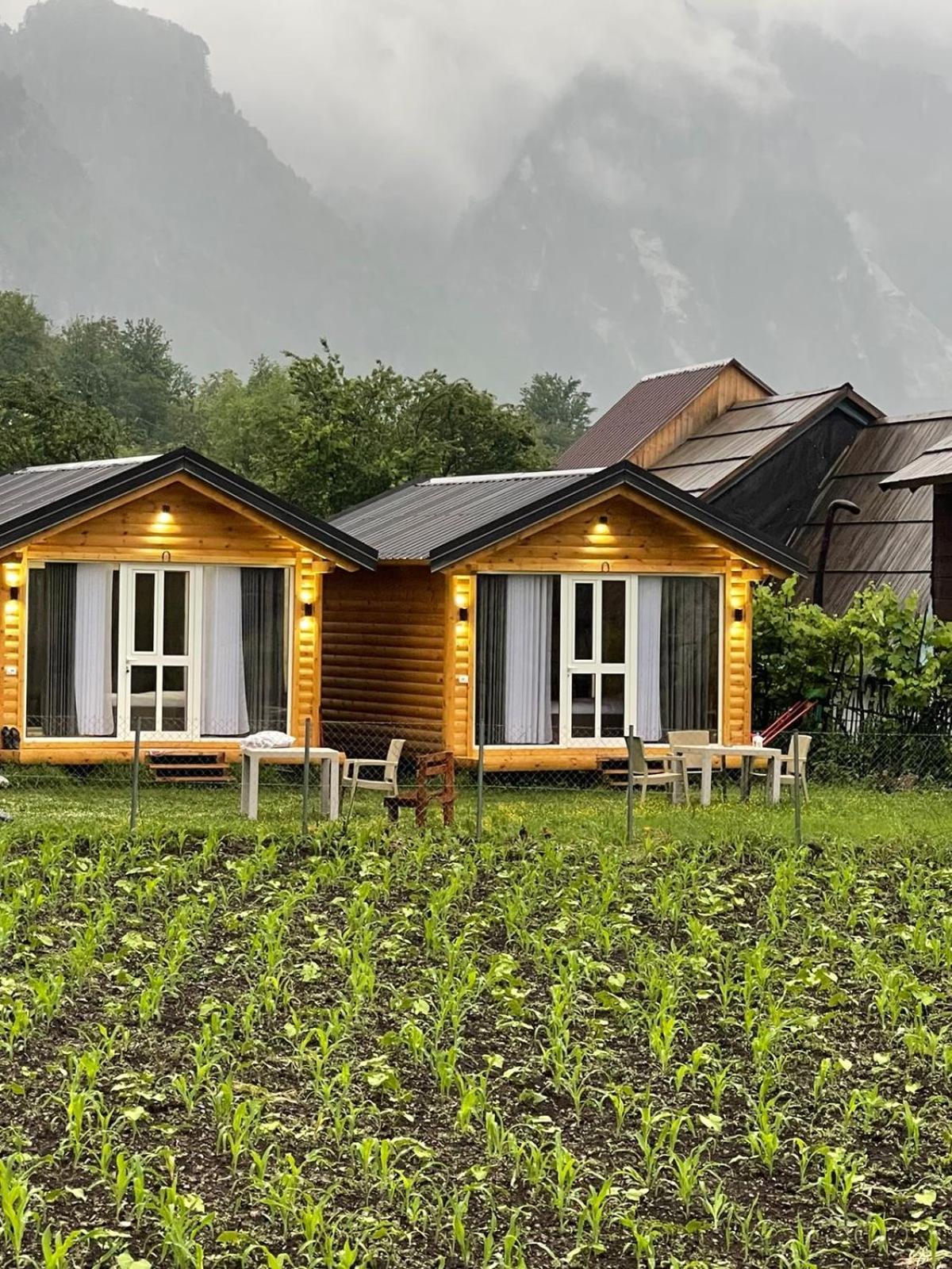 Thethi Mountain Villas Екстериор снимка