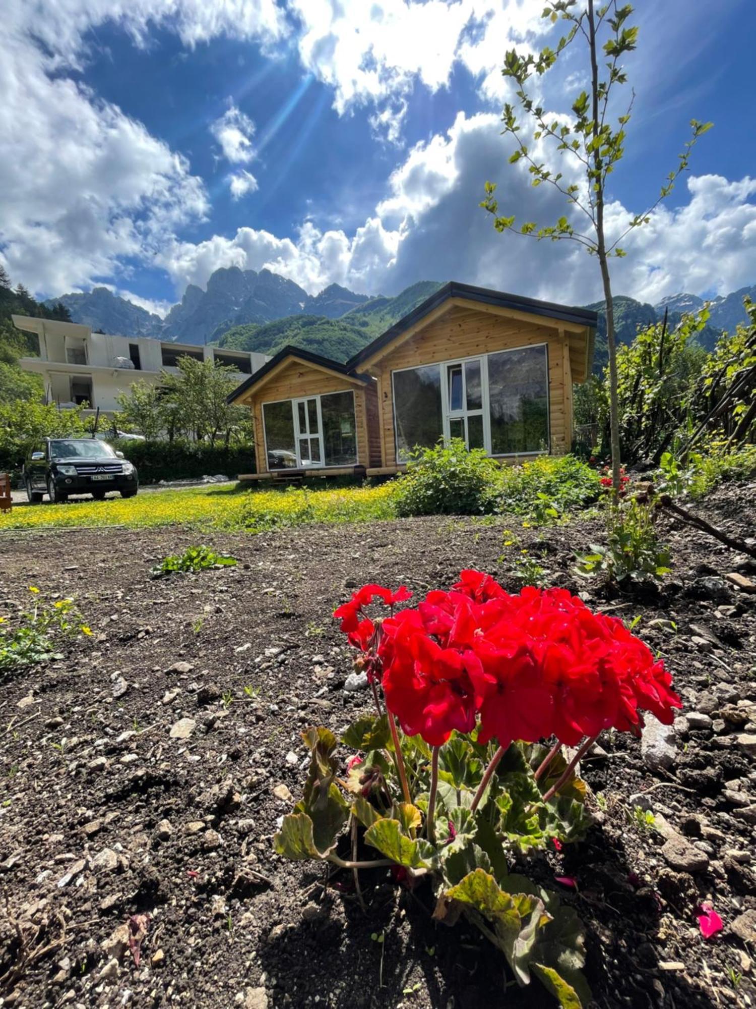 Thethi Mountain Villas Екстериор снимка