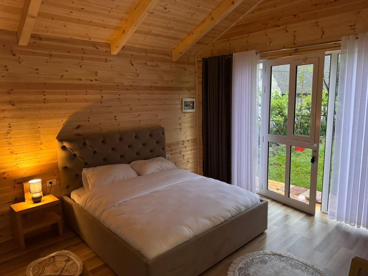 Thethi Mountain Villas Екстериор снимка
