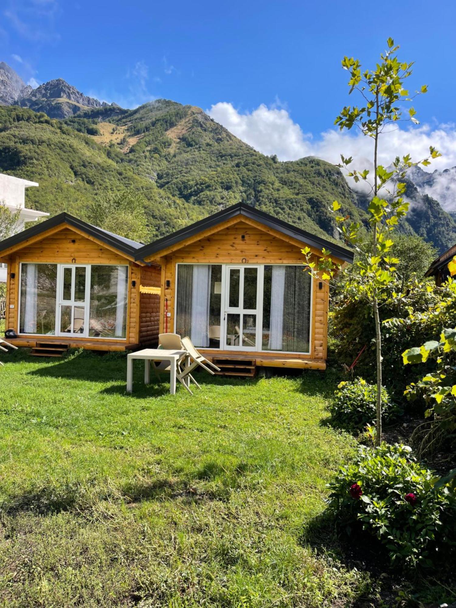 Thethi Mountain Villas Екстериор снимка